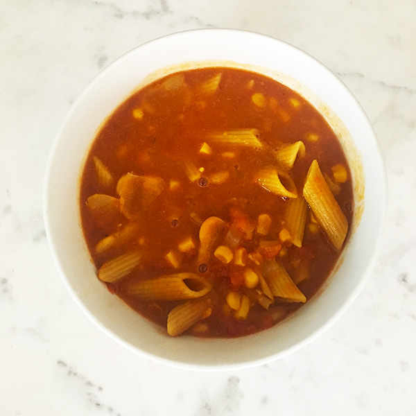 currydoftande pastasoppa